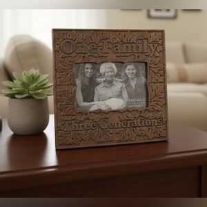 Demdaco Beautiful “One Family Three Generations”picture frame, brand new, 4x6 in